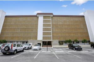 3050 NE 16th Avenue 107, Oakland Park, FL 33334 - MLS#F10527412