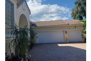 7042 SE Bay Hill Dr, Stuart, FL 34997 - MLS#F10527417