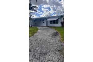 6540 SW 4th St, Pembroke Pines, FL 33023 - MLS#F10527456