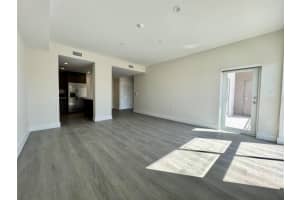 1938 Jackson St 305, Hollywood, FL 33020 - MLS#F10527486