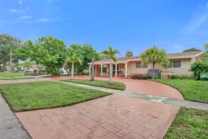 6210 NE 21st Rd, Fort Lauderdale, FL 33308 - MLS#F10527504