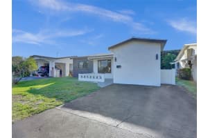4165 Nw 52nd Ave, Lauderdale Lakes