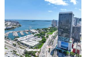 398 NE 5th St 4516, Miami, FL 33132 - MLS#F10527564