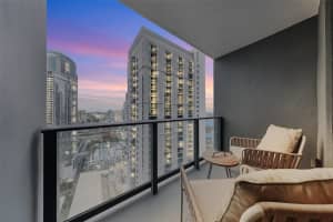 159 Ne 6th St 3113, Miami