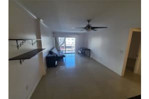 3545 NE 167th St 303, North Miami Beach, FL 33160 - MLS#F10527600