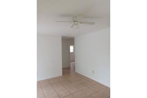 1805 Douglas St, Lake Worth Beach, FL 33460 - MLS#F10527616