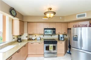 2001 N Ocean Blvd 804, Fort Lauderdale, FL 33305 - MLS#F10527623