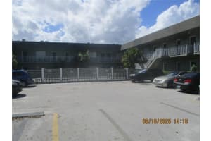 MLS# F10527638, Hollywood, Florida 33020