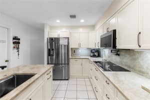 11331 Lakeview Drive 7n, Coral Springs, FL 33071 - MLS#F10527650