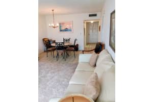 3200 N N Palm Aire 105, Pompano Beach, FL 33069 - MLS#F10527684