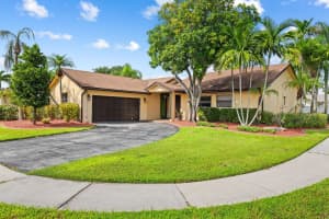 563 SW 169th Ave, Weston, FL 33326 - MLS#F10527741