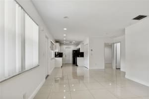 3501 Van Buren St 15, Hollywood, FL 33021 - MLS#F10527758