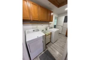 401 SW 18th St, Pompano Beach, FL 33060 Sold 11/07/25