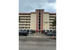 1101 Crystal Lake Dr 608, Deerfield Beach