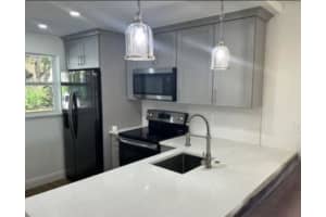 207 Tropic Isle Dr 111, Delray Beach, FL 33483 - MLS#F10527793
