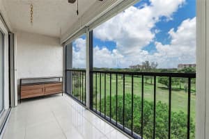 5860 NW 44th St 706, Lauderhill, FL 33319 - MLS#F10527827
