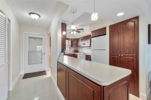 5860 NW 44th St 706, Lauderhill, FL 33319 - MLS#F10527827