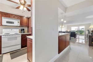 5860 NW 44th St 706, Lauderhill, FL 33319 - MLS#F10527827
