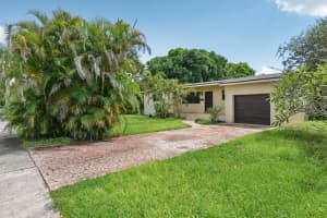2708 Adams St, Hollywood, FL 33020 - MLS#F10527833