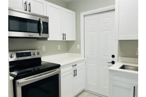 3041 NW 66th St, Miami, FL 33147 - MLS#F10527834
