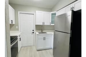 3041 NW 66th St, Miami, FL 33147 - MLS#F10527834
