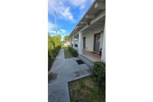 1012 NW 2nd Ave 3, Hallandale Beach, FL 33009 - MLS#F10527838