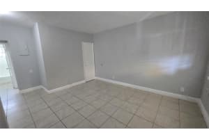 1012 NW 2nd Ave 3, Hallandale Beach, FL 33009 - MLS#F10527838