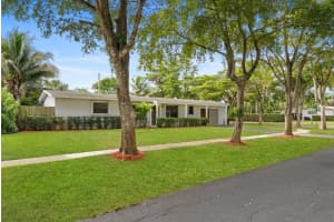 5672 SW 2nd St, Plantation, FL 33317 Sold 12/15/25