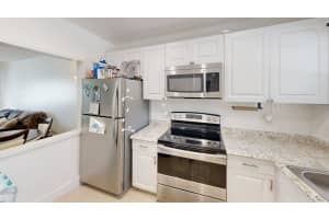 1630 Embassy Dr 105, West Palm Beach, FL 33401 - MLS#F10527847