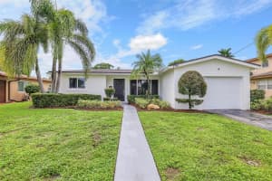3784 NW 37th St, Lauderdale Lakes, FL 33309 Sold 10/28/25