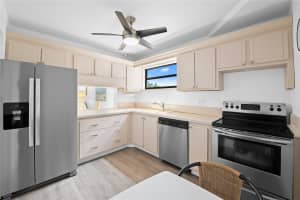 4800 Bayview Dr 306, Fort Lauderdale, FL 33308 - MLS#F10527918