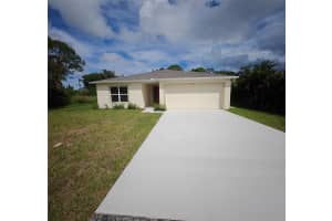 8186 106th Ave, Vero Beach, FL 32967 - MLS#F10527922