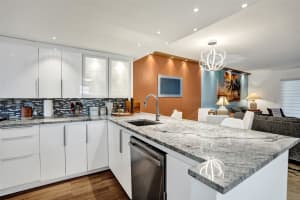 2990 46th Avenue, Lauderdale Lakes, FL 33313 - MLS#F10527926