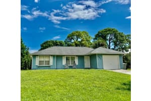 2046 15th ave sw, Vero Beach, FL 32962 - MLS#F10527948