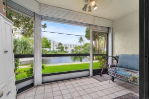 3138 Via Poinciana 111, Lake Worth, FL 33467 - MLS#F10527978