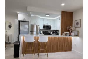 3522 NE 166th St 8, North Miami Beach, FL 33160 - MLS#F10528015