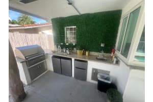 2233 SE 15th St, Pompano Beach, FL 33062 - MLS#F10528052