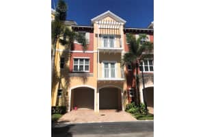 2335 Vintage Dr 2335, Lighthouse Point, FL 33064 - MLS#F10528056