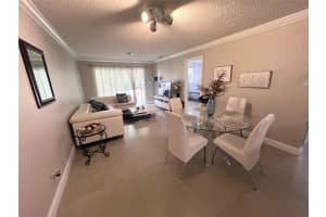 1001 NW 45th St 6, Deerfield Beach, FL 33064 - MLS#F10528059