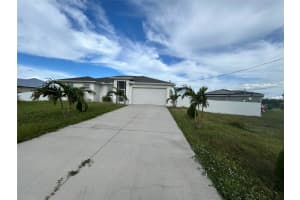1049 Canoe Ct, Labelle, FL 33935 - MLS#F10528069