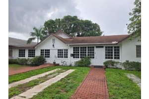 310 NE 2nd St 4, Pompano Beach, FL 33060 - MLS#F10528086