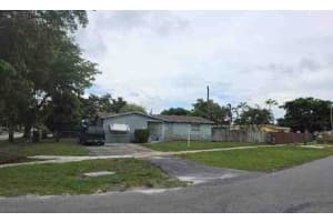 3451 Nw 41st St, Lauderdale Lakes