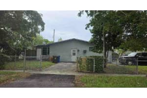 3451 NW 41st St, Lauderdale Lakes, FL 33309 - MLS#F10528097