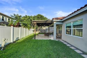 16757 NW 8th St, Pembroke Pines, FL 33028 - MLS#F10528130