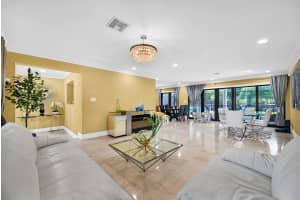 836 Orchid Dr, Plantation, FL 33317 - MLS#F10528135