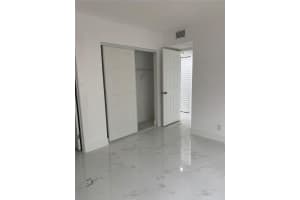 1021 Twin Lakes Dr 28-H, Coral Springs, FL 33071 Sold 10/31/25