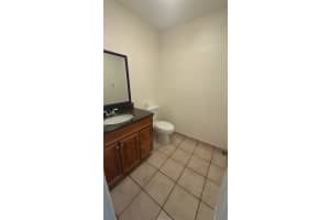 22 Laredo, Davie, FL 33324 - MLS#F10528173