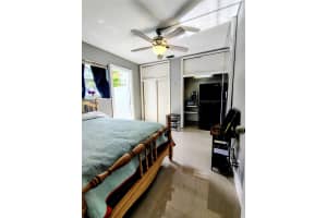 845 S Highland Dr B, Hollywood