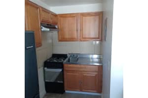 618 58th St A, West Palm Beach, FL 33407 - MLS#F10528184