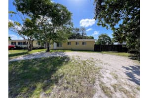 1174 SW 30th Ave, Fort Lauderdale, FL 33312 - MLS#F10528212